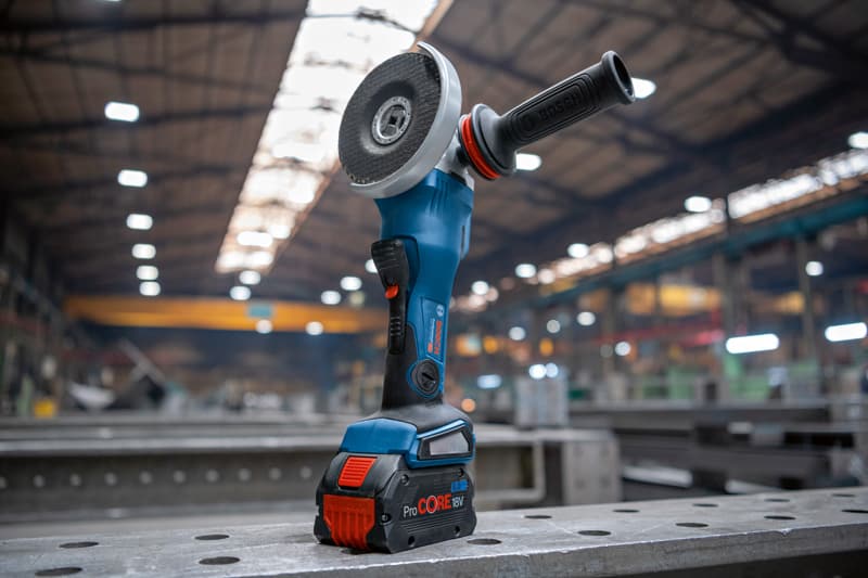 BOSCH Akku-Winkelschleifer BITURBO mit X-LOCK GWX 18V-15 PSC