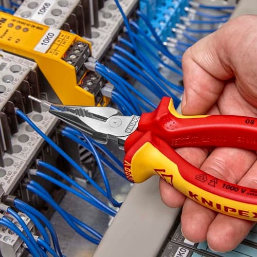 KNIPEX Spitzkombizange L.145mm Mehrkomp.-Hülle verchr.VDE KNIPEX