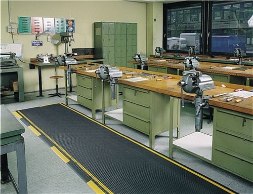 EHA Industriematte Zuschnitt B600xS12,5mm fein gefräst schwarz PVC