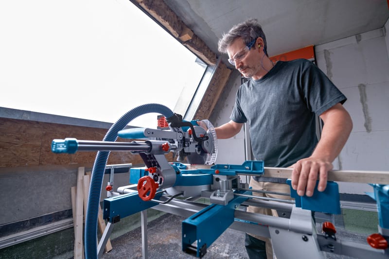 BOSCH Akku-Kapp- und Gehrungssäge BITURBO GCM 18V-216 D