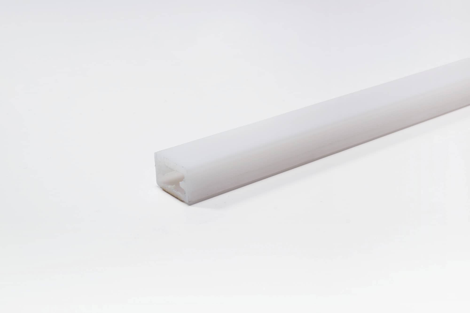 L&S LED Leuchtenprofil, mit doppelseitigem Klebeband, 12,6x8mm, L=2500mm, Kunststoff opal
