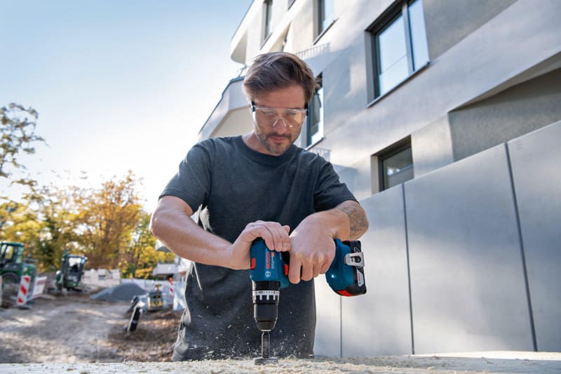 BOSCH Akku-Bohrschrauber GSB 18V-45 mit L-BOXX