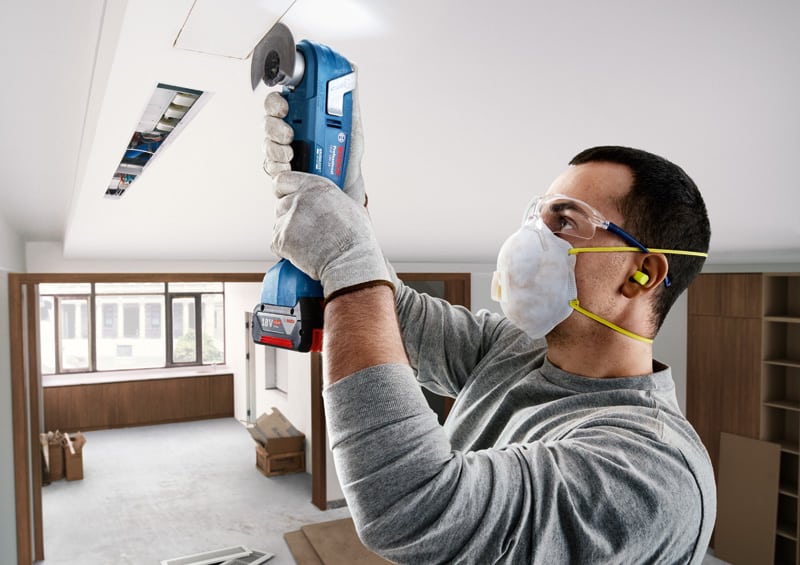 BOSCH Akku-Multi-Cutter GOP 18V-34, StarlockPlus BIM Tauchsägeblatt, L-BOXX