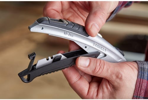 STANLEY Schnellwechselprofimesser Gesamt-L.180mm einziehbar SB-verpackt STANLEY