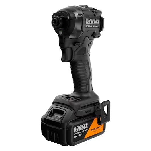 DEWALT® x McLaren F1 Team 18V XR® Brushless Schlagschrauber – 2×5Ah
