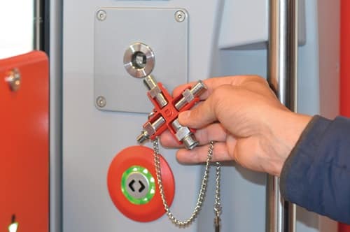 SCHUEBO Doppel-Schaltschrankschlüssel SuBMaster 9 in 1 14 Funktionen m.Karab.h.an Kette