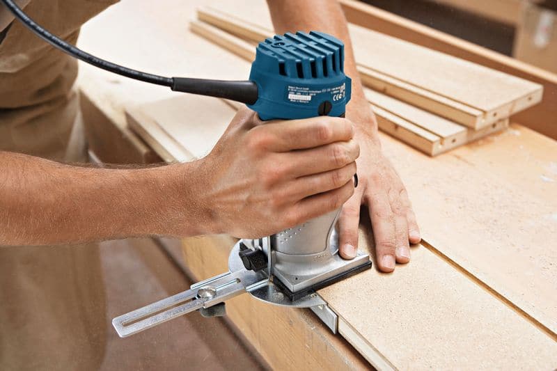 BOSCH Kantenfräse GKF 600, mit Handwerkerkoffer