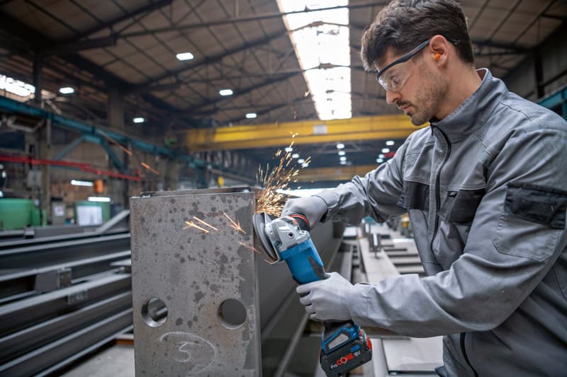 BOSCH Akku-Winkelschleifer BITURBO mit X-LOCK GWX 18V-15 P, solo, L-BOXX