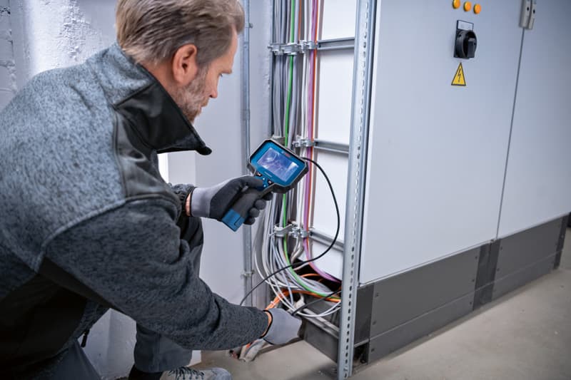 BOSCH Inspektionskamera GIC 12V-4-23 C, 4 x 1.5 V-LR6-Batterie , Akku-Adapter
