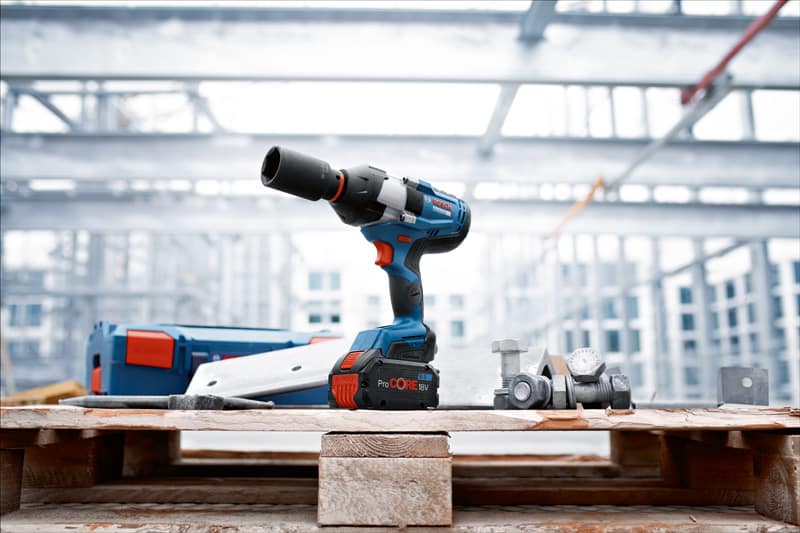 BOSCH Akku-Drehschlagschrauber GDS 18V-1050 HC in L-BOXX