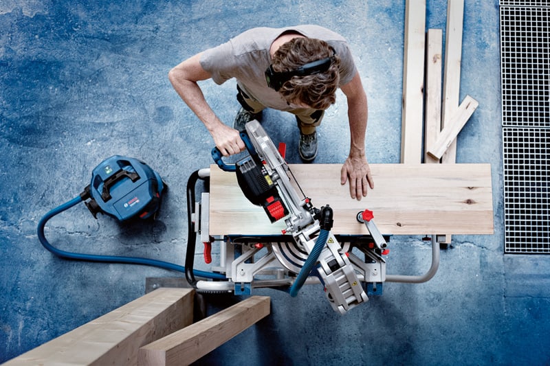 BOSCH Akku-Kapp- und Gehrungssäge BITURBO GCM18V-305 GDC