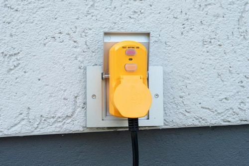 BRENNENSTUHL Personenschutzadapter BDI-A2 30 16 A 230/50V/Hz 3680W IP54 BRENNENSTUHL