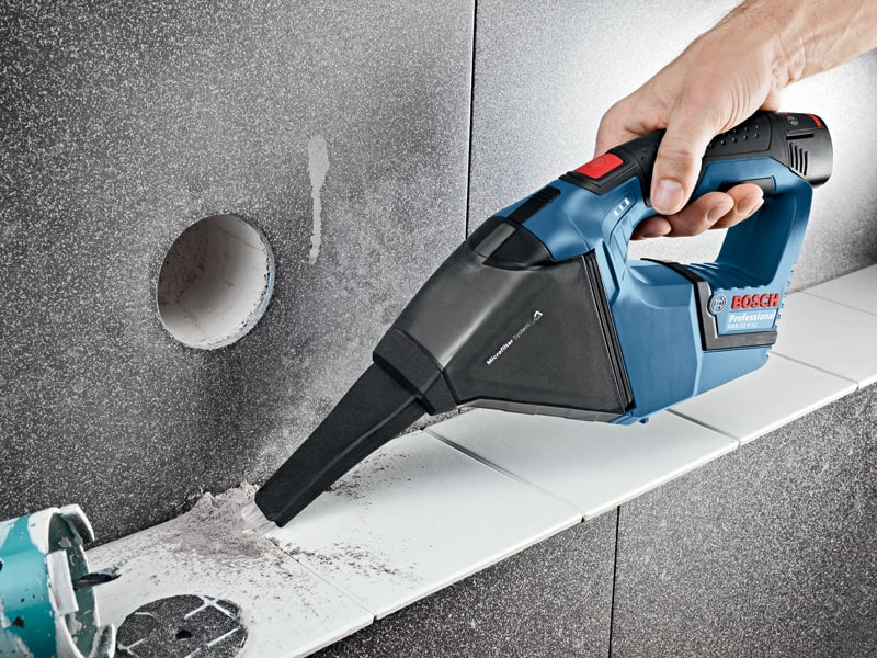 BOSCH Akku-Sauger GAS 12V, mit 2 x 3.0 Ah Li-Ion Akku, L-BOXX