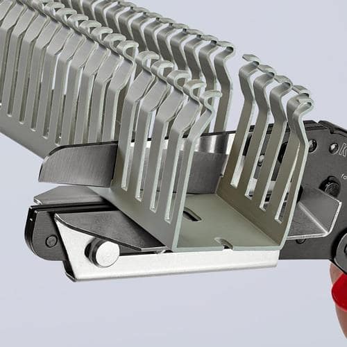 KNIPEX Kunststoffschere max.4mm Kabelkanälen KNIPEX