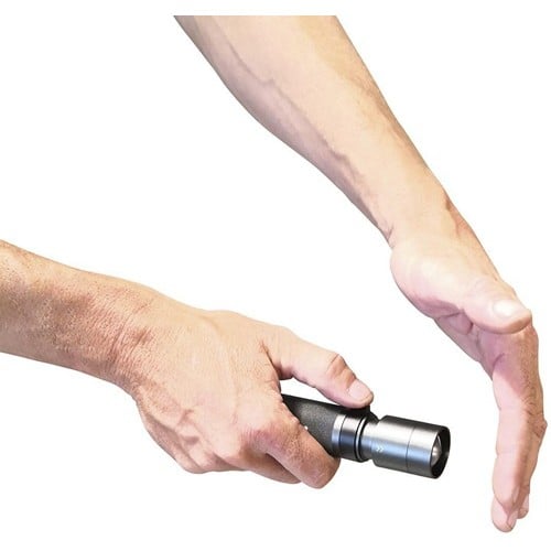 SCANGRIP LED-Taschenlampe FLASH 300 300 lm 3xAAA Batterien 100m SCANGRIP