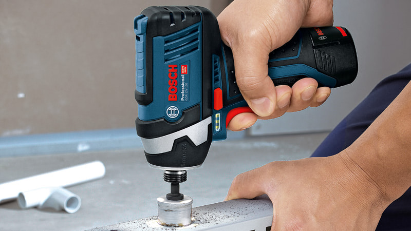 BOSCH Akku-Drehschlagschrauber GDR 12V-105, mit 2 x 2.0 Ah Li-Ion Akku, L-BOXX