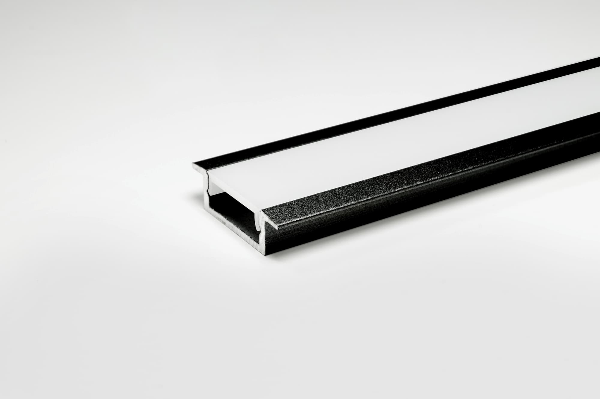 L&S LED Leuchtenprofil London, 24,5x7, L: 3000mm, Einbau, Alu, schwarz.