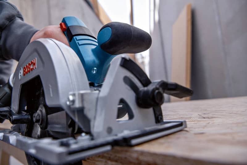 BOSCH Akku-Kreissäge GKS 18V-57-2, 2 x Akku ProCORE18V 5.5 Ah, Ladegerät, L-BOXX