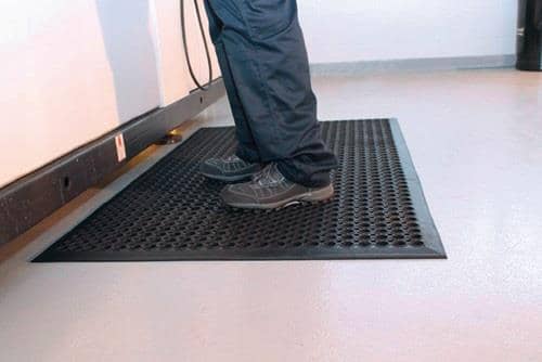 COBA Arbeitsplatzbodenbelag Fertigmatte L1500xB900xS10mm schwarz Gum.COBA