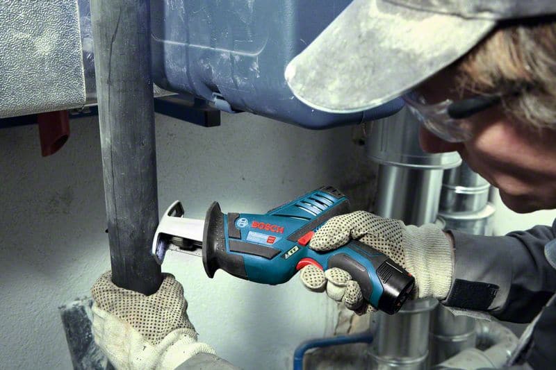 BOSCH Akku-Säbelsäge GSA 12V-14, Solo Version, L-BOXX