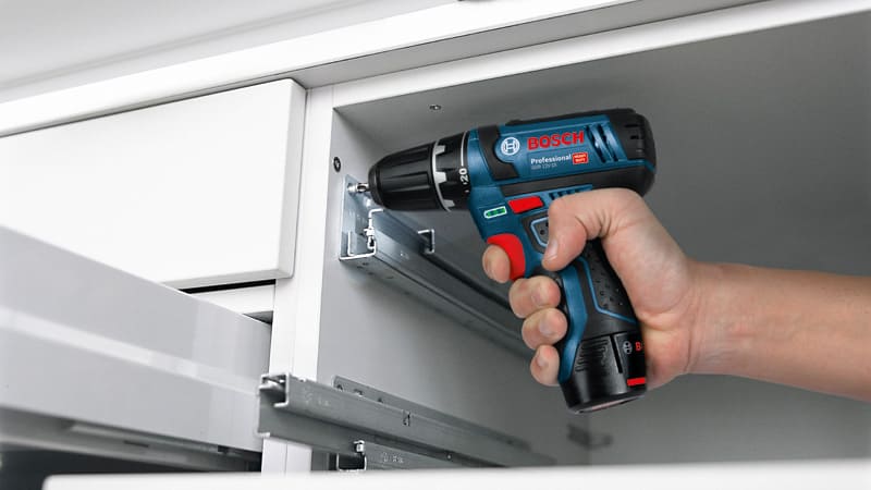BOSCH Akku-Bohrschrauber GSR 12V-15, mit 2 x 2.0 Ah Akku