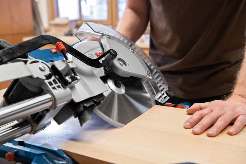 BOSCH Kapp- und Gehrungssäge GCM 305-254 D