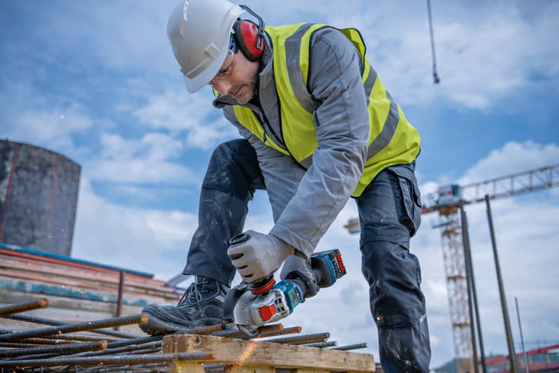 BOSCH Akku-Winkelschleifer BITURBO mit X-LOCK GWX 18V-15 PSC